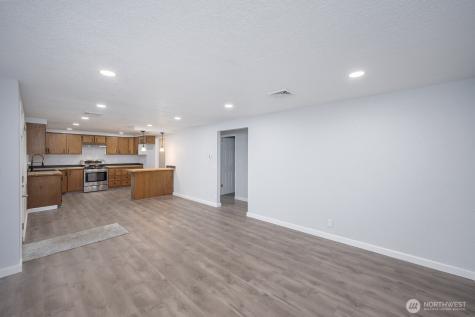 630 W Loop Drive Moses Lake WA 98837