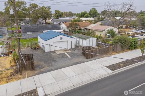 630 W Loop Drive Moses Lake WA 98837