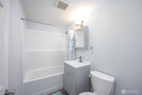 630 W Loop Drive Moses Lake WA 98837