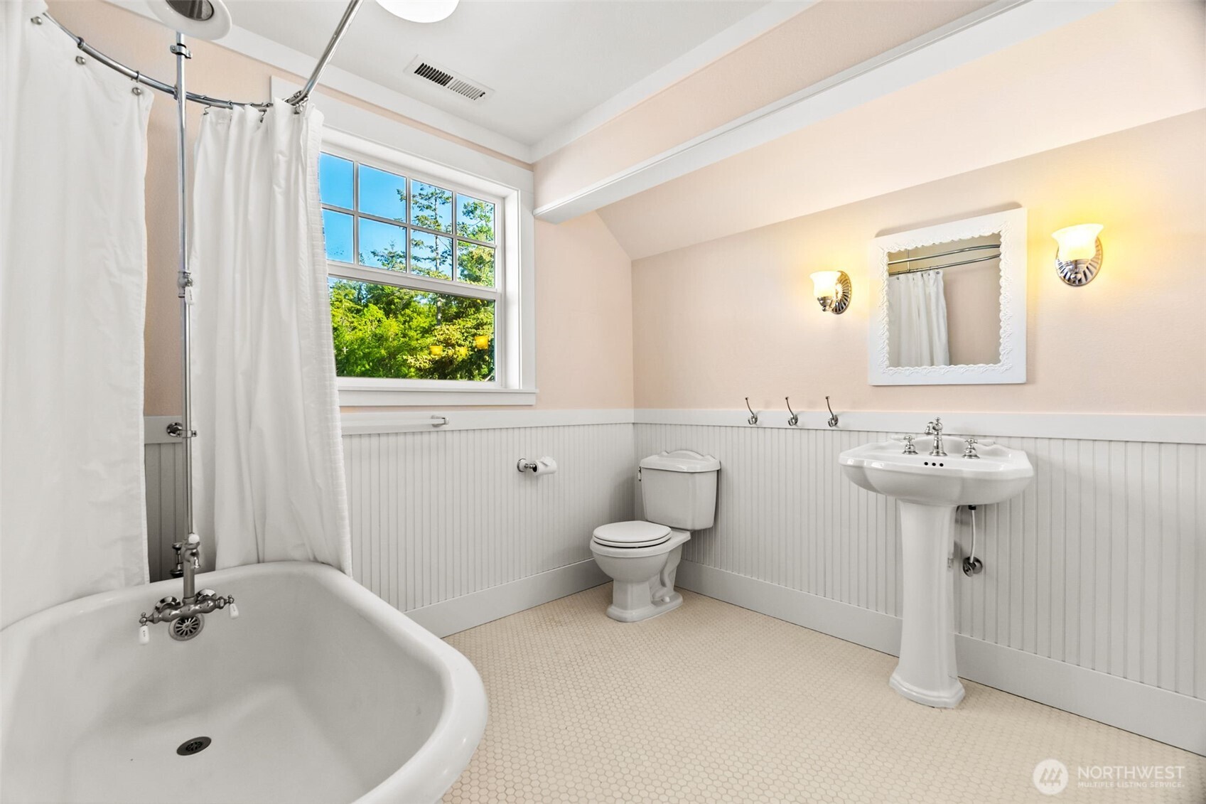 1800 E South Island Drive Shelton WA 98584