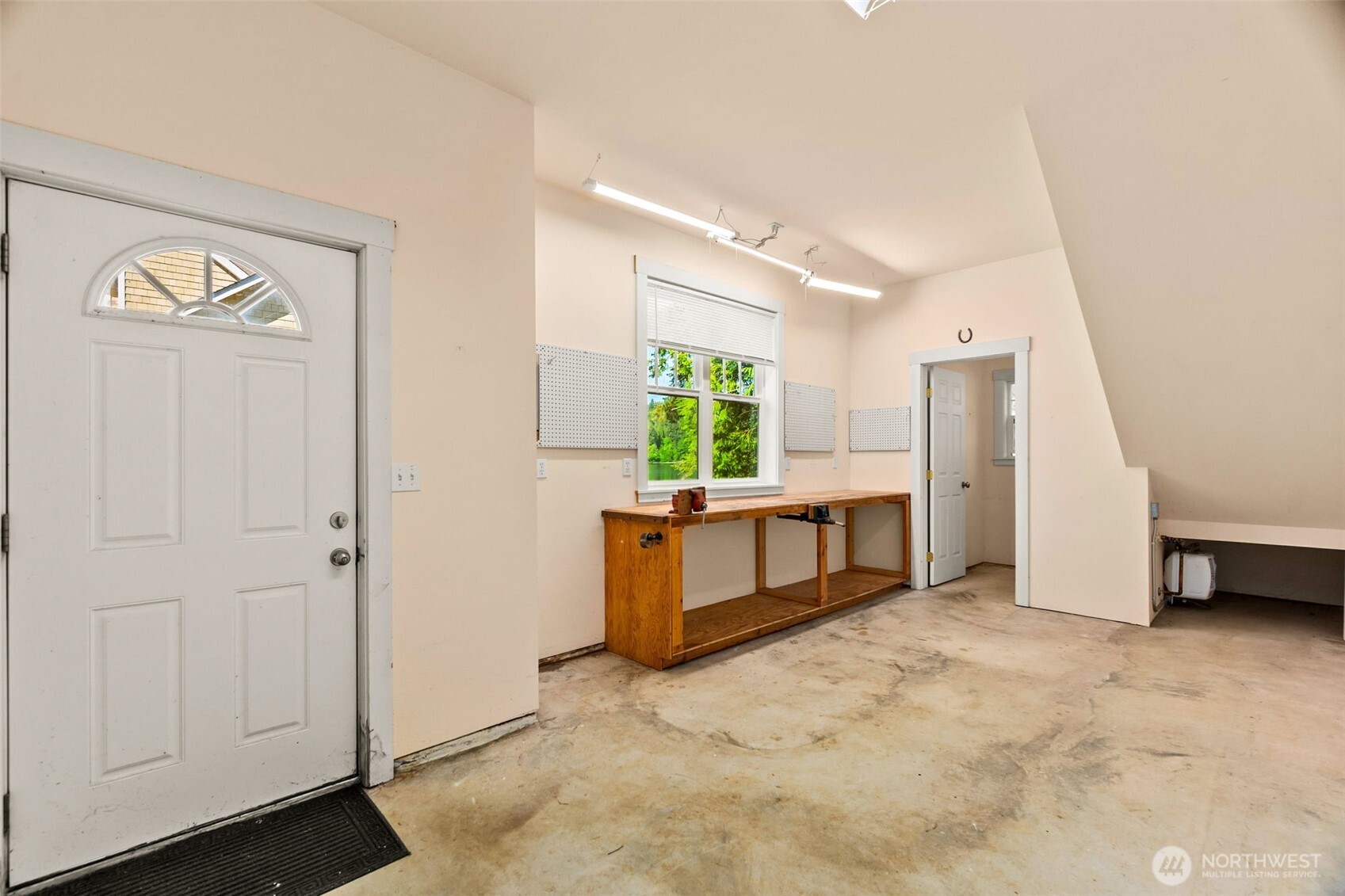 1800 E South Island Drive Shelton WA 98584