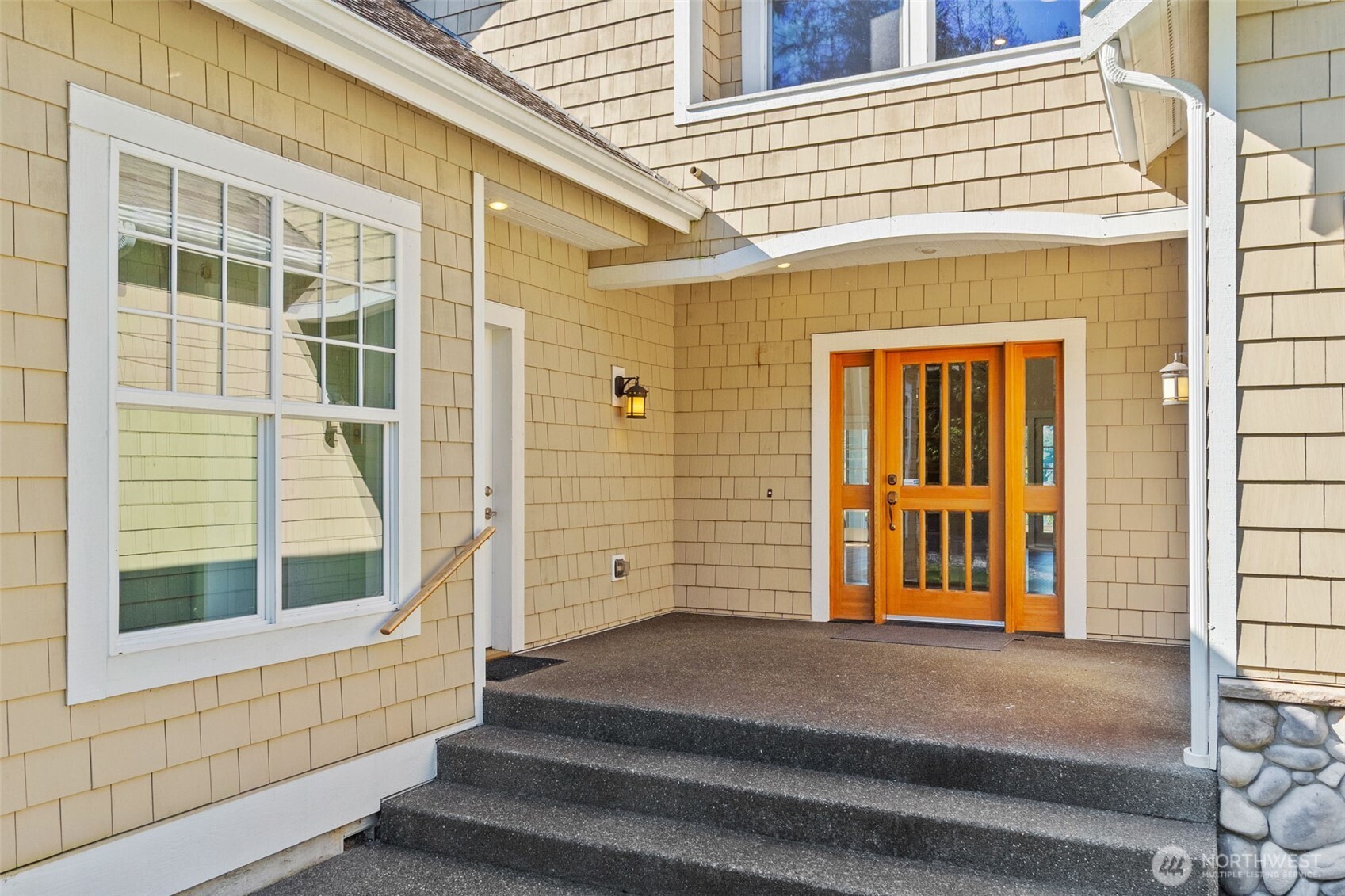 1800 E South Island Drive Shelton WA 98584