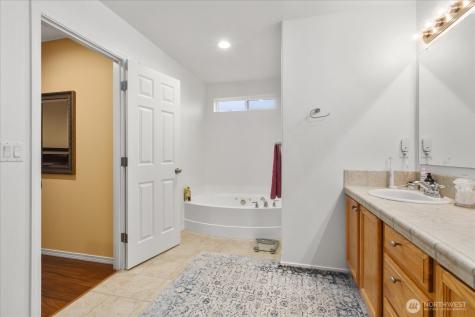 27867 256th Court SE Maple Valley WA 98038