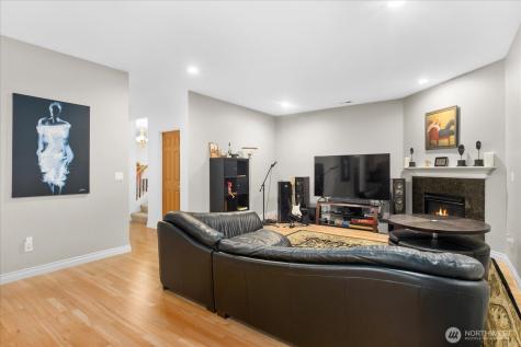 27867 256th Court SE Maple Valley WA 98038