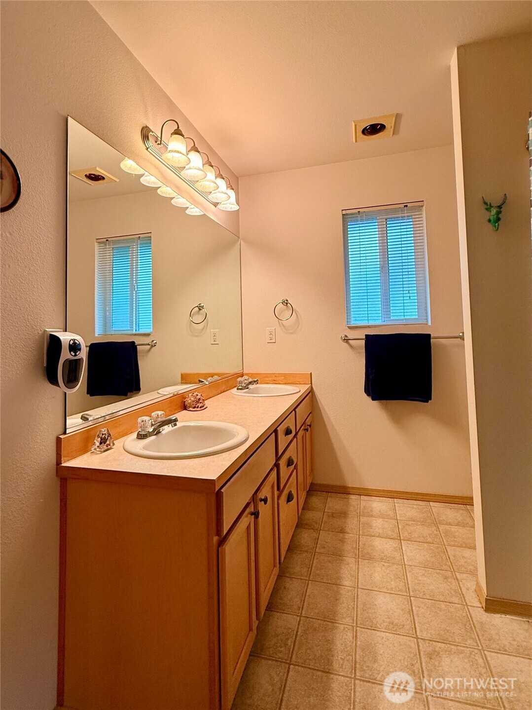 459 S Bel Air Loop Ocean Shores WA 98569