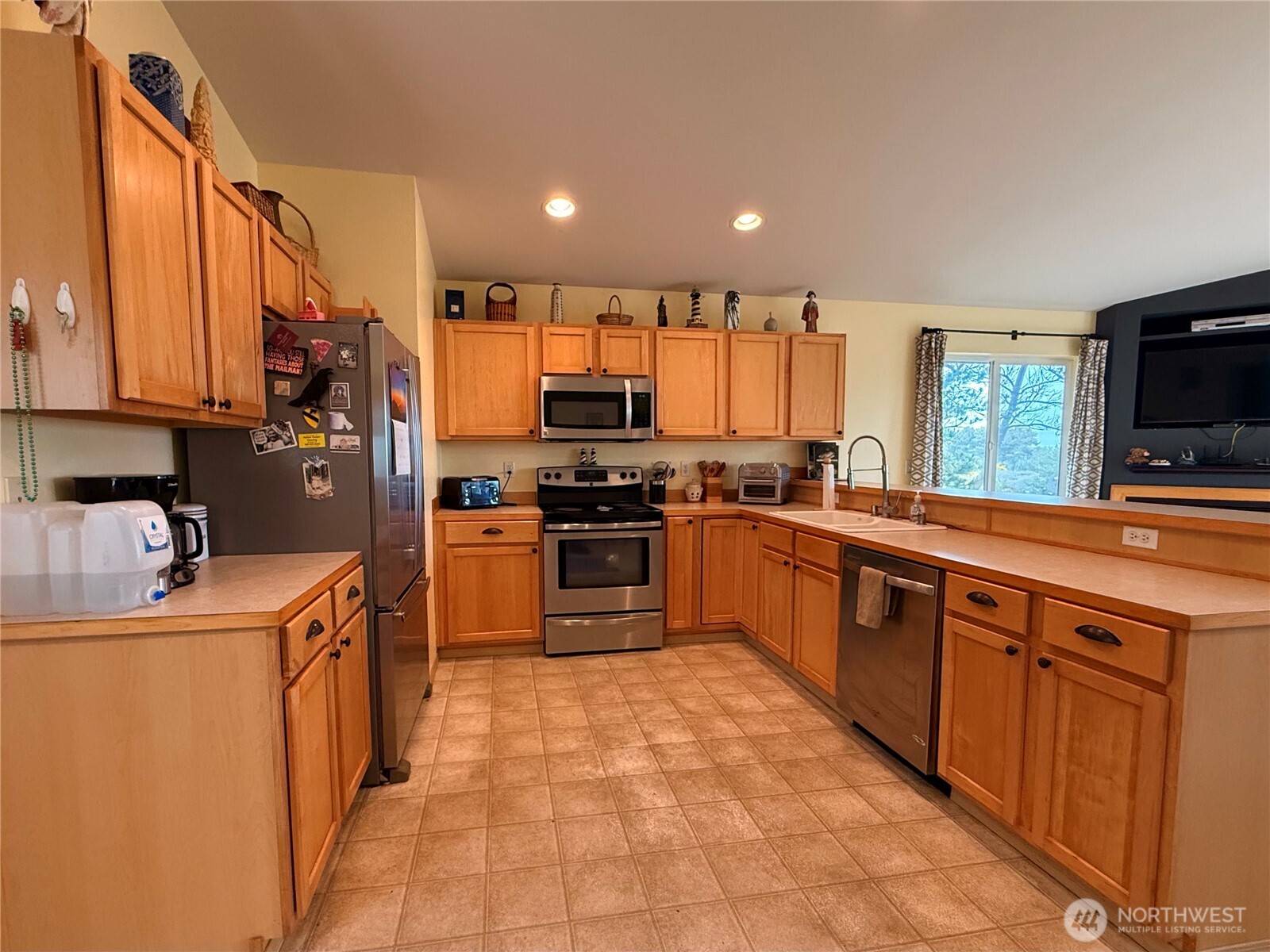 459 S Bel Air Loop Ocean Shores WA 98569