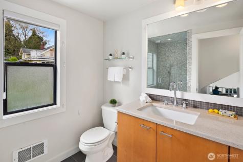 4045 2nd Avenue NE Seattle WA 98105