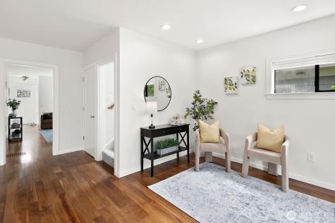 4045 2nd Avenue NE Seattle WA 98105