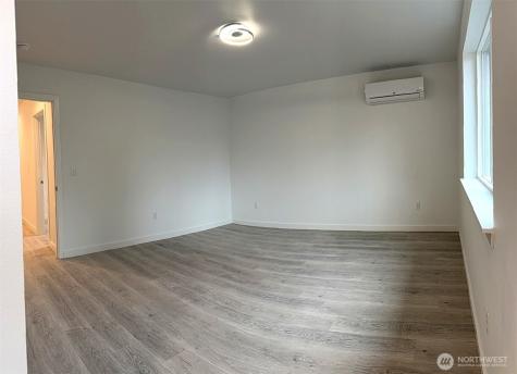 648 SW 139th Street Burien WA 98166