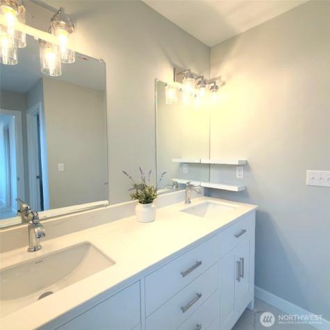 648 SW 139th Street Burien WA 98166