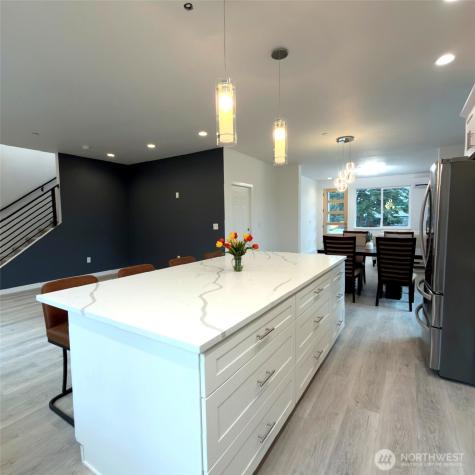 648 SW 139th Street Burien WA 98166