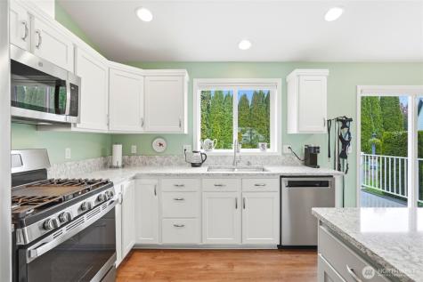 5706 121st Place NE Marysville WA 98271