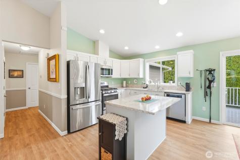 5706 121st Place NE Marysville WA 98271