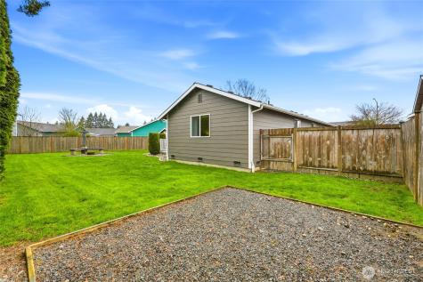 5706 121st Place NE Marysville WA 98271