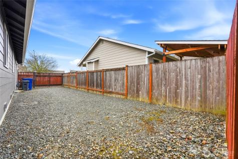 5706 121st Place NE Marysville WA 98271
