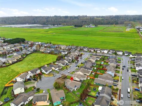 5706 121st Place NE Marysville WA 98271