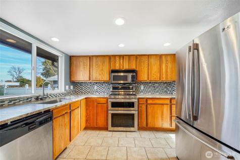 319 N Grape Drive Moses Lake WA 98837