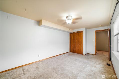 319 N Grape Drive Moses Lake WA 98837