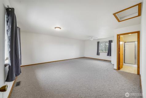 319 N Grape Drive Moses Lake WA 98837