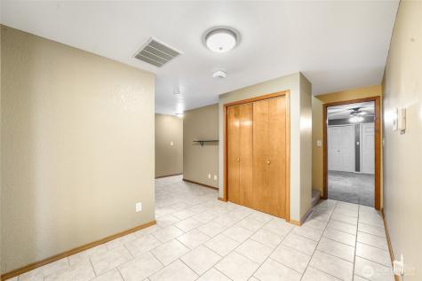 319 N Grape Drive Moses Lake WA 98837