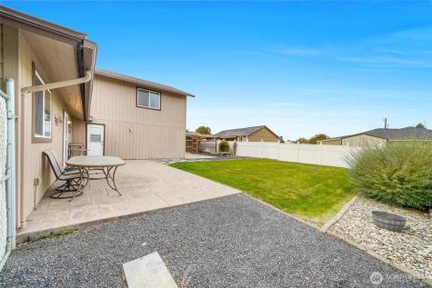 319 N Grape Drive Moses Lake WA 98837