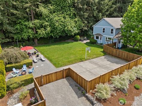 13715 110th Avenue Ct E Puyallup WA 98374