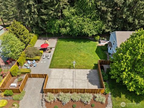 13715 110th Avenue Ct E Puyallup WA 98374