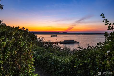 3727 Shore Avenue Everett WA 98203