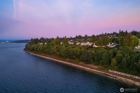 3727 Shore Avenue Everett WA 98203