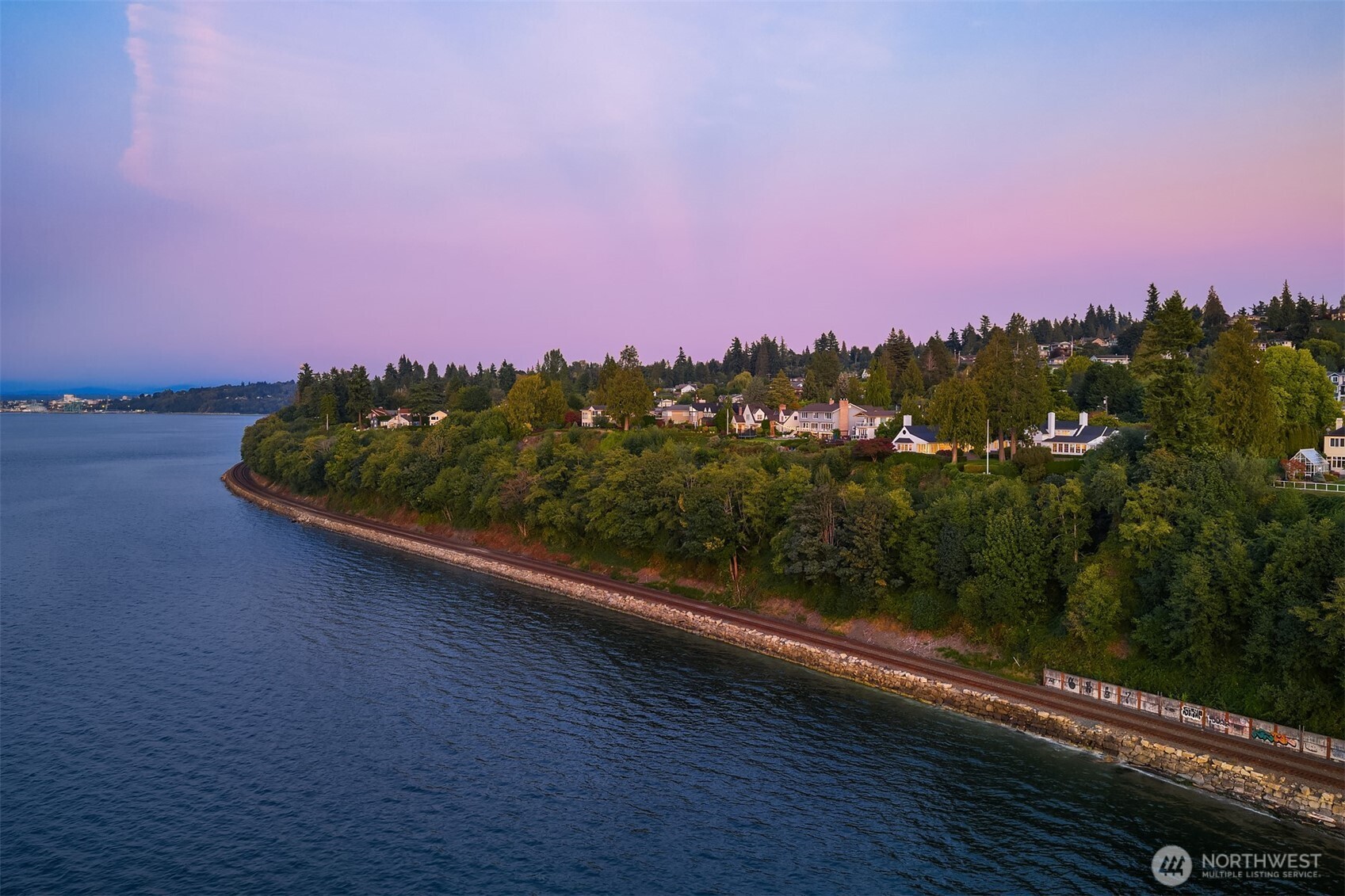 3727 Shore Avenue Everett WA 98203