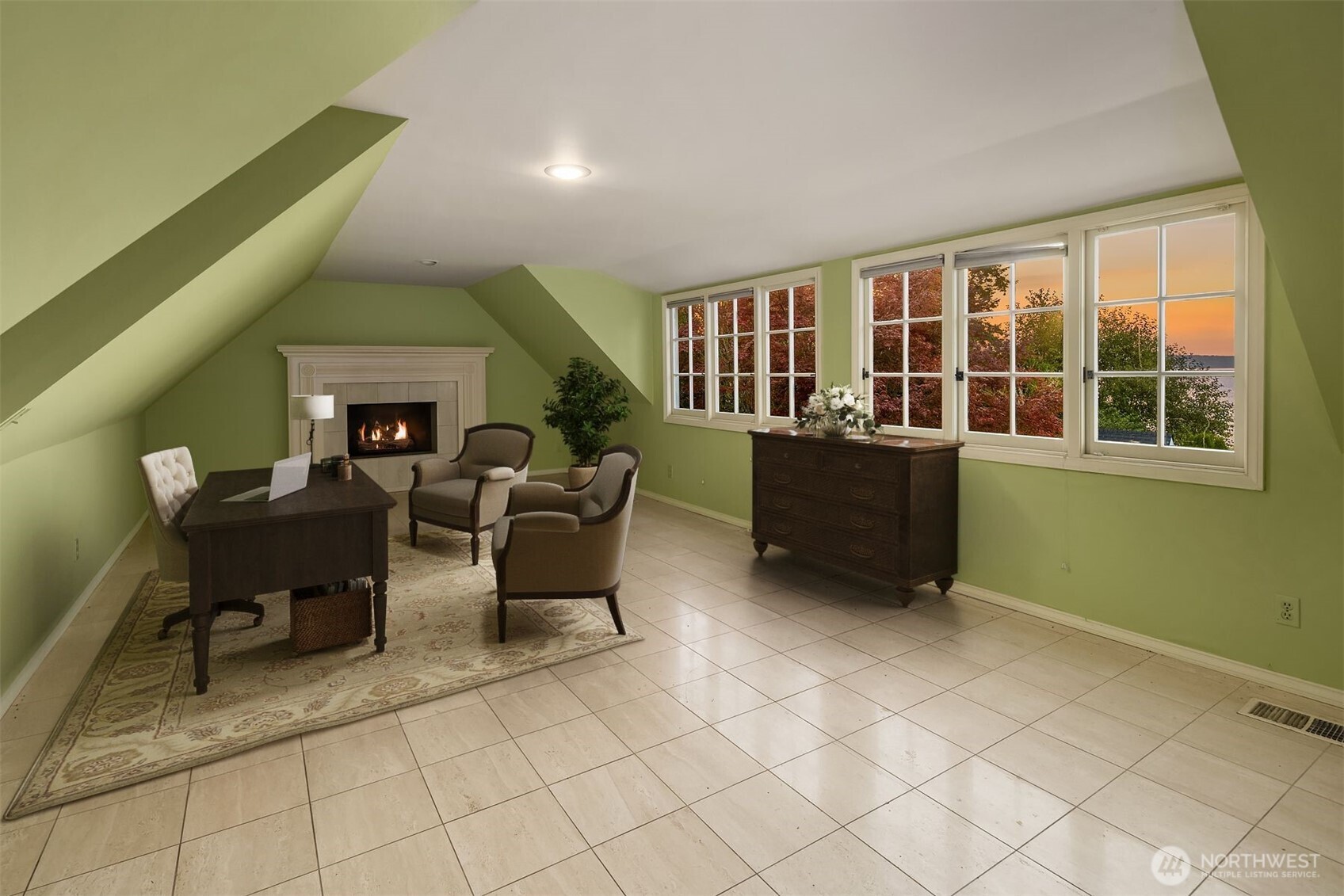 3727 Shore Avenue Everett WA 98203