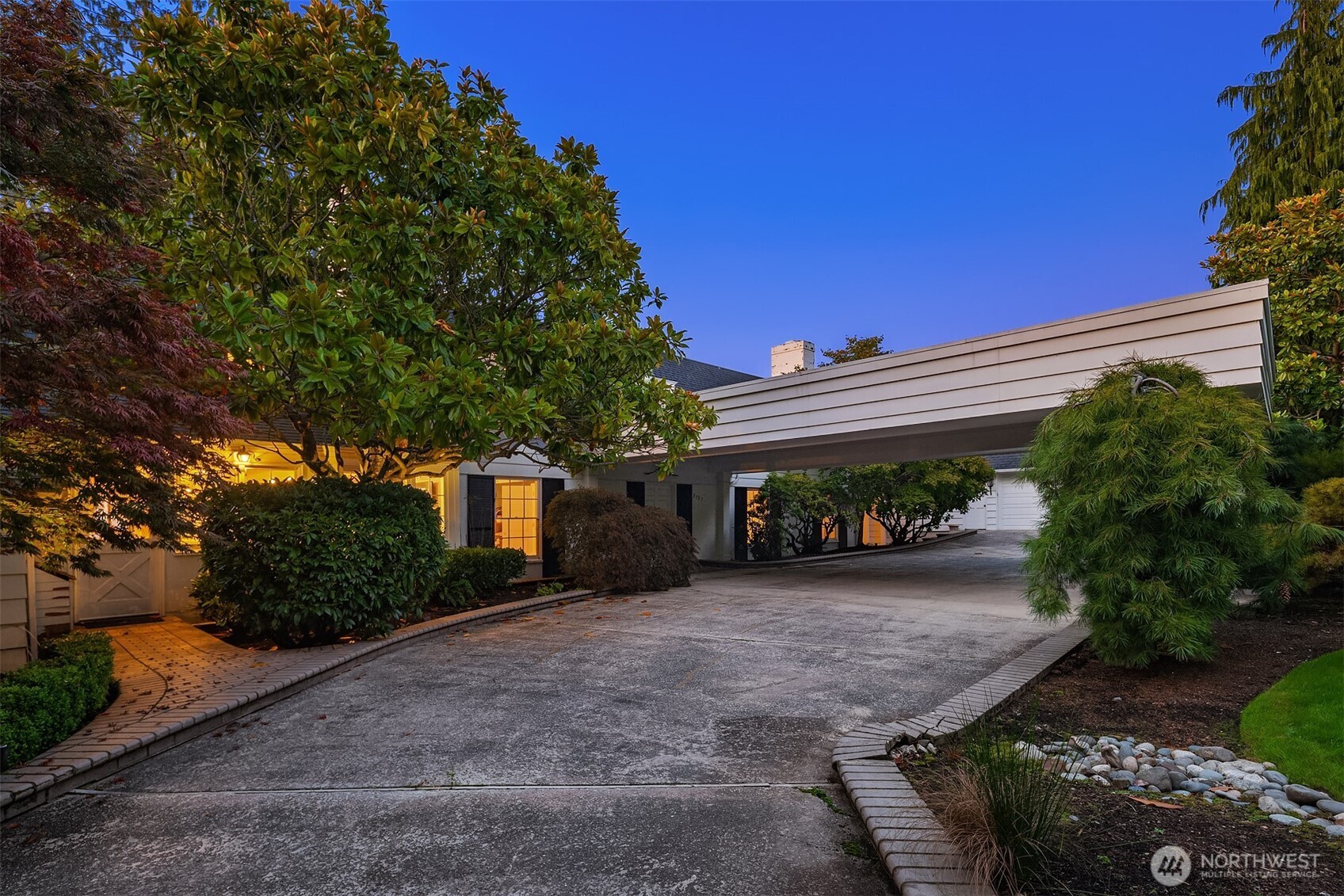 3727 Shore Avenue Everett WA 98203