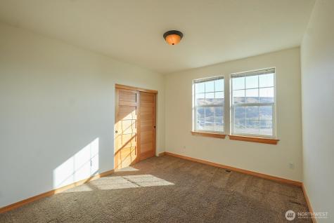 239 Patit Road Dayton WA 99328