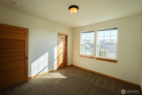 239 Patit Road Dayton WA 99328