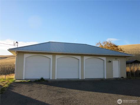239 Patit Road Dayton WA 99328