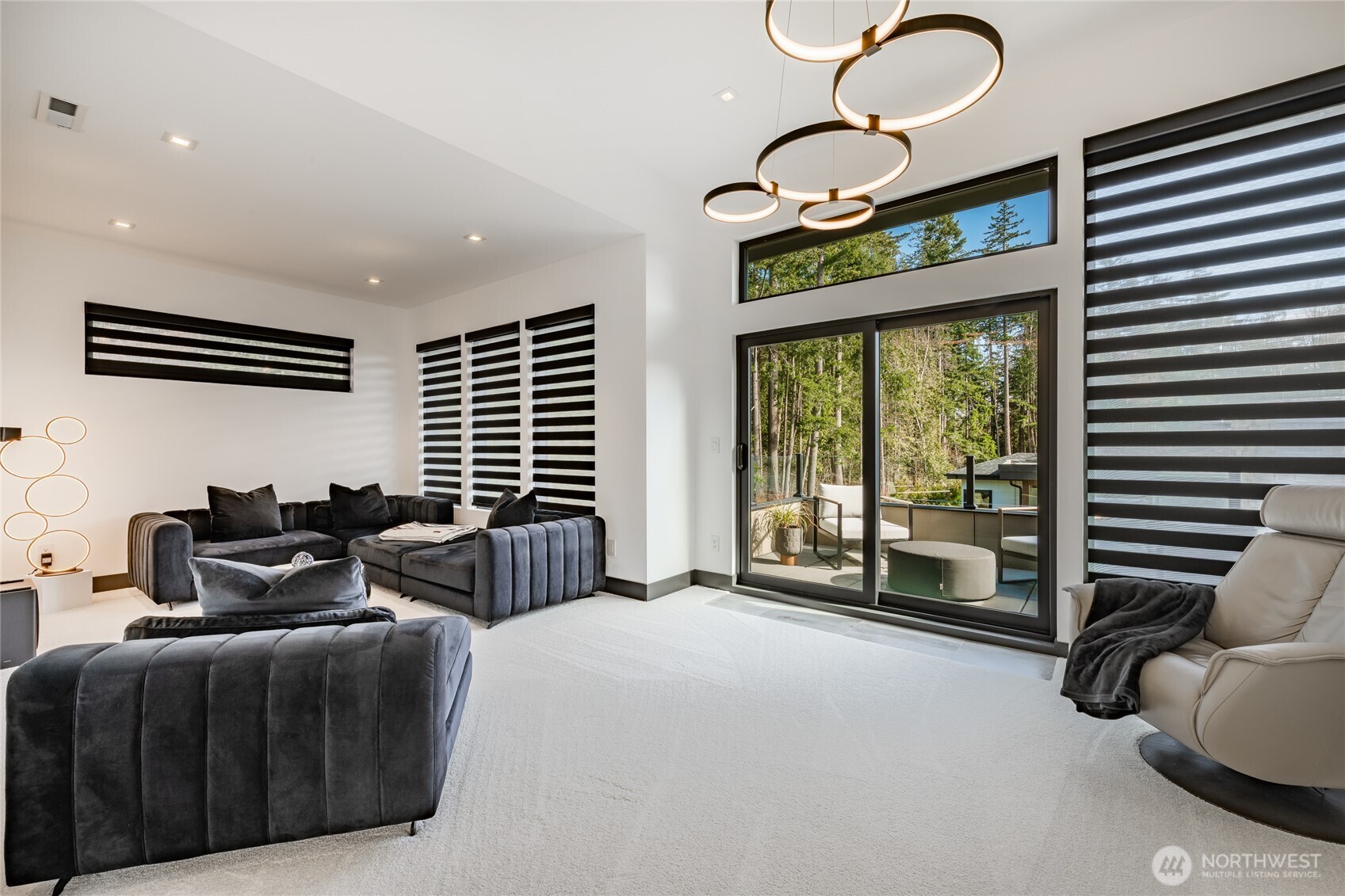5684 Lux Lane Blaine WA 98230
