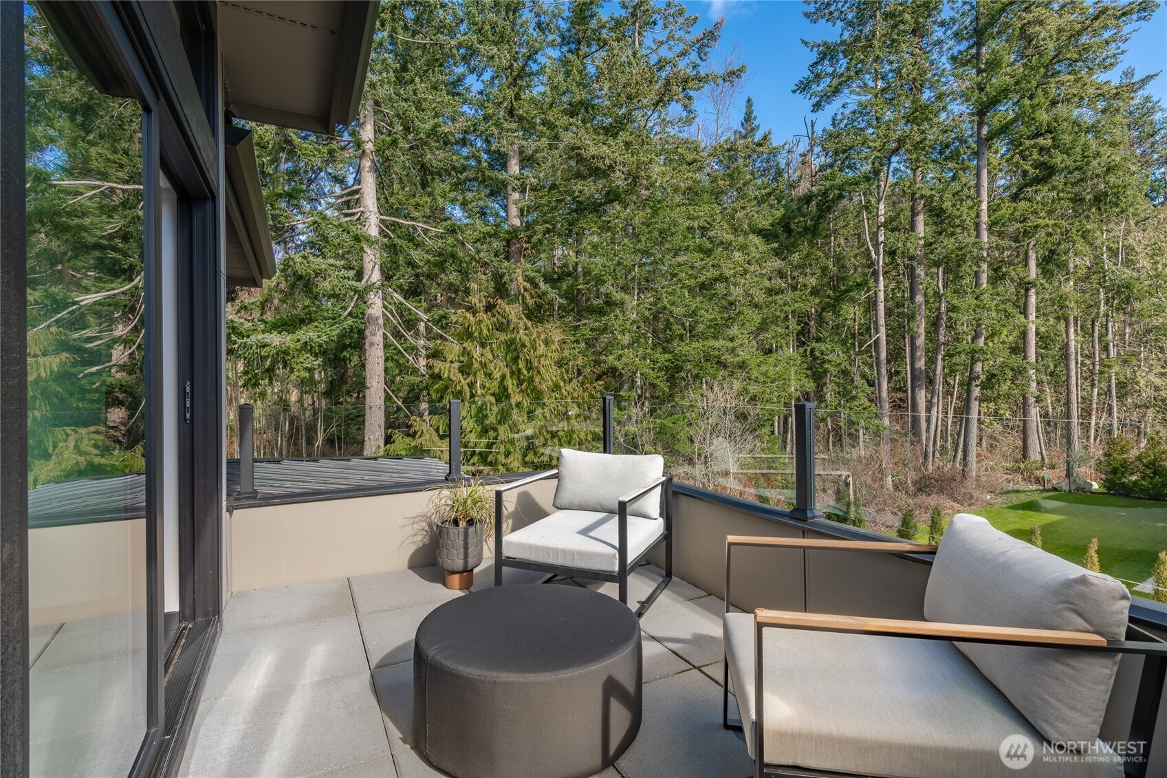 5684 Lux Lane Blaine WA 98230