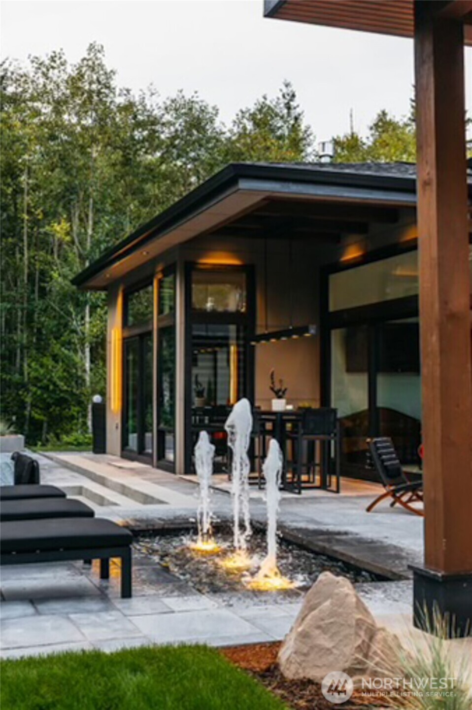 5684 Lux Lane Blaine WA 98230