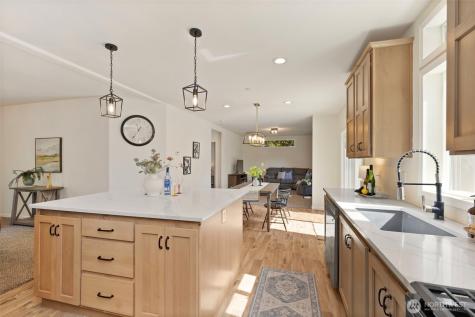 31571 Night Owl Avenue NE Kingston WA 98346