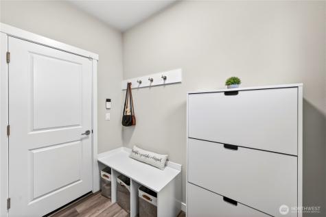 2210 SW Putnam Drive Oak Harbor WA 98277