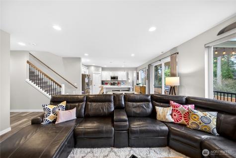 2210 SW Putnam Drive Oak Harbor WA 98277