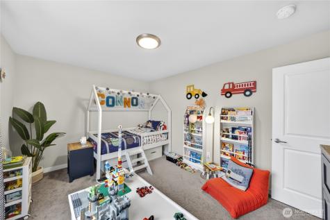 2210 SW Putnam Drive Oak Harbor WA 98277