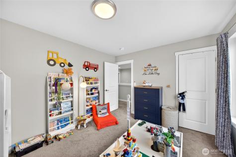 2210 SW Putnam Drive Oak Harbor WA 98277
