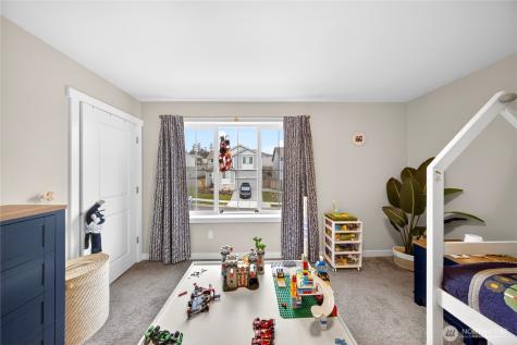 2210 SW Putnam Drive Oak Harbor WA 98277