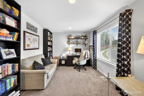 2210 SW Putnam Drive Oak Harbor WA 98277