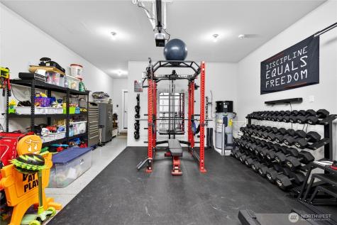 2210 SW Putnam Drive Oak Harbor WA 98277