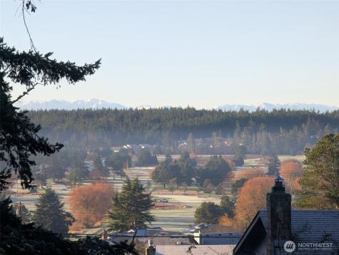 2210 SW Putnam Drive Oak Harbor WA 98277