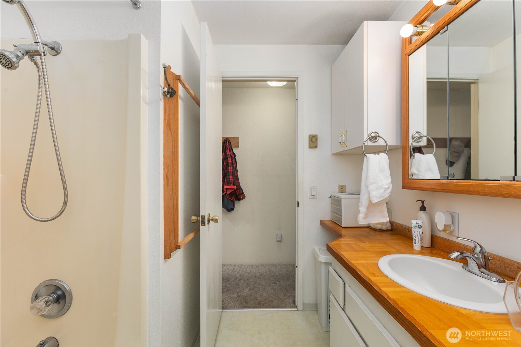 350 Olympic Drive E Grapeview WA 98546