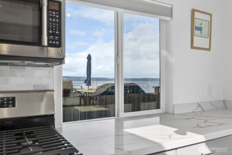 3187 Shoreline Drive Camano Island WA 98282