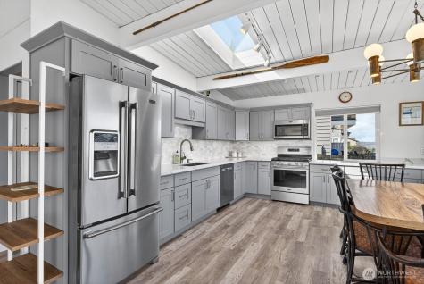 3187 Shoreline Drive Camano Island WA 98282